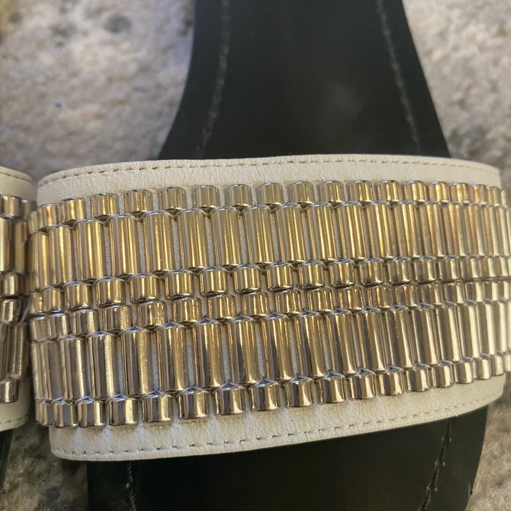 Kendall + Kylie Slip On Sandals - Picture 4 of 5